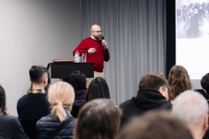 Лекция Ильи Женина в Ельцин Центре