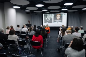 Вторая лекция Анны Новиковой из цикла «Цифровая культура: как не потерять себя в современном мире?»