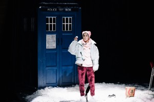 Новогодний спектакль для взрослых «Стыдно быть несчастливым»