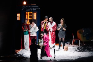 Новогодний спектакль для взрослых «Стыдно быть несчастливым»