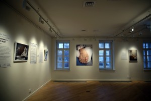 Выставка Маши Юмашевой «Моя бабушка – первая леди»