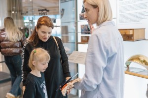 Инклюзивное занятие «Уральский ковёр» в Ельцин Центре