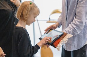 Инклюзивное занятие «Уральский ковёр» в Ельцин Центре