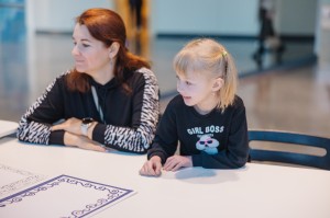 Инклюзивное занятие «Уральский ковёр» в Ельцин Центре