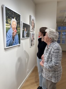 Наина Ельцина на выставке «Моя бабушка – первая леди»