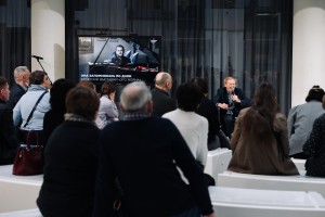 «Она запомнилась по дням». Поэтическая антология войны