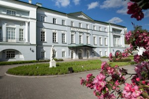 Усадьба Долгоруковых-Бобринских на Малой Никитской в Москве