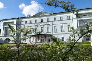 Усадьба Долгоруковых-Бобринских на Малой Никитской в Москве