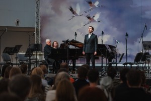 Праздничный концерт ко Дню Победы