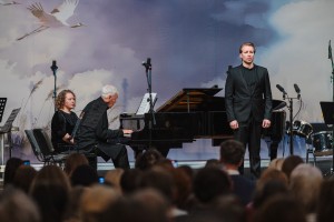 Праздничный концерт ко Дню Победы