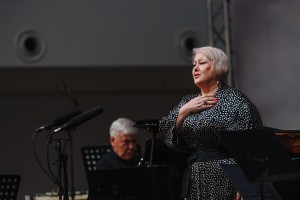 Праздничный концерт ко Дню Победы