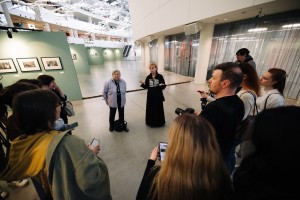 Пресс-тур по выставке Генриетты Перьян «Оттепель. Фото на память»