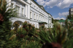 Усадьба Долгоруковых-Бобринских. Май 2025