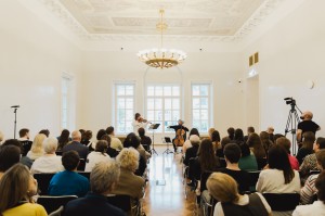 «Диалоги». Концерт Елены Ревич (скрипка) и Бориса Андрианова (виолончель)