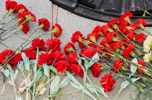 XVII Международная научная конференция «История сталинизма». Возложение цветов к Вечному огню