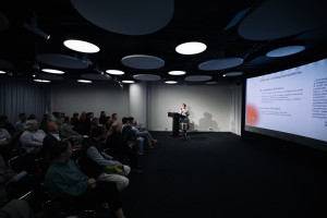 Лекция Анны Плотниковой «Толковый словарь Ожегова. От бумажного тома к цифровой эпохе»