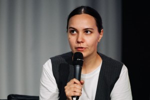 Лекция Карины Байрамовой «Как технологии создают возможности для занятости глухих и слабослышащих людей»