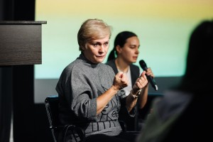 Лекция Карины Байрамовой «Как технологии создают возможности для занятости глухих и слабослышащих людей»