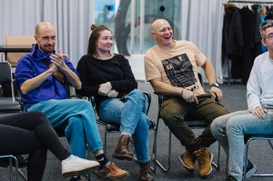 Интеллектуальная игра «Ровесники 90-х» с переводом на русский жестовый язык