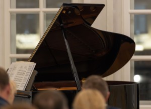 Концерт в усадьбе Долгоруковых-Бобринских: Ольга Артюгина и Оксана Ралкина. «Неуловимое барокко: на границе времен»