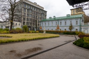 Усадьба Долгоруковых-Бобринских. Фасады. Октябрь 2025