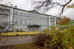 Усадьба Долгоруковых-Бобринских. Фасады. Октябрь 2025