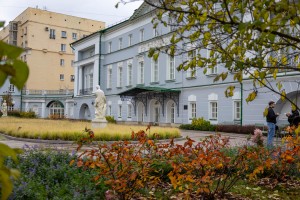 Усадьба Долгоруковых-Бобринских. Фасады. Октябрь 2025