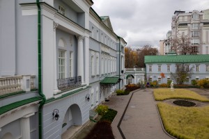 Усадьба Долгоруковых-Бобринских. Фасады. Октябрь 2025