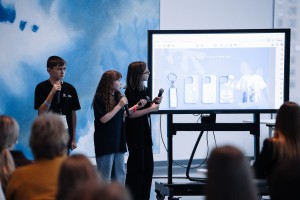 Награждение участников хакатона «Технологии в искусстве»