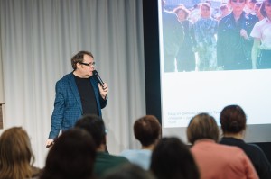 Лекция Кирилла Светлякова в Ельцин Центре об эстетике эпохи перестройки