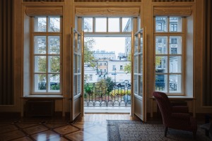 Усадьба. Малая Никитская. Осень. Фасад