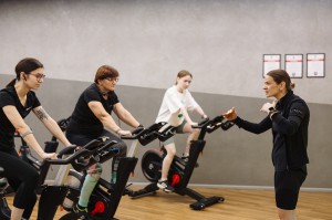 Перформативная тренировка в фитнес-клубе «Реформа»