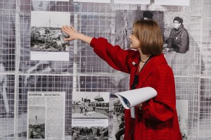 Экскурсия по выставке «10 лет в Центре» с Анной Бородулиной