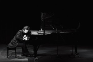 Концерт Ильи Папояна в Ельцин Центре