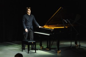 Концерт Ильи Папояна в Ельцин Центре