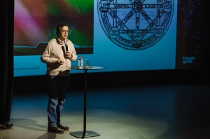 «Космос в центре внимания». Лекция Дмитрия Вибе «Из чего состоит космос?»