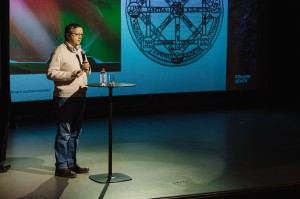 «Космос в центре внимания». Лекция Дмитрия Вибе «Из чего состоит космос?»