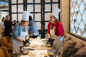 Благотворительный кулинарный мастер-класс. Творожное печенье по рецепту Наины Ельциной