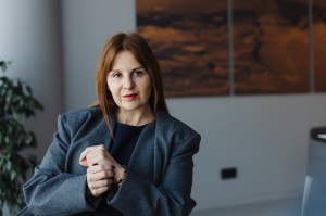 «Большая Земля». Премьерный показ и обсуждение фильма с режиссёром Юлией Трофимовой