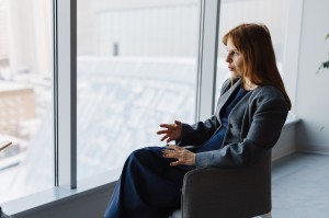 «Большая Земля». Премьерный показ и обсуждение фильма с режиссёром Юлией Трофимовой