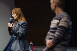 «Большая Земля». Премьерный показ и обсуждение фильма с режиссёром Юлией Трофимовой