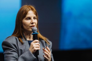 «Большая Земля». Премьерный показ и обсуждение фильма с режиссёром Юлией Трофимовой