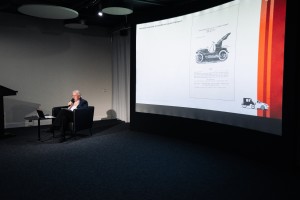 Лекция Сергея Канунникова «От кареты к электромобилю. 140 лет на колёсах»