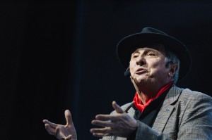 Моноспектакль Петра Семака «Театр в лицах» в Ельцин Центре
