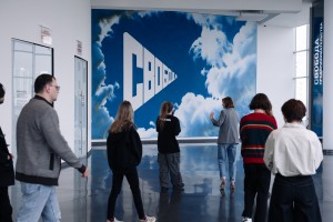 Экскурсия участников музыкальной резиденции по музею и Ельцин Центру