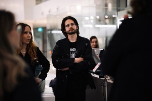 Сессия участников музыкальной резиденции и обсуждение звуковых особенностей пространства