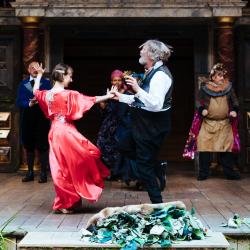 Глобус: Виндзорские насмешницы. TheatreHD