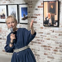 Кураторская экскурсия по фотовыставке «Два президента»