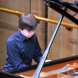 Концерт пианиста Николая Медведева