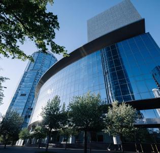 «Саундтрек 90-х»: женская поп-музыка 90-х в России